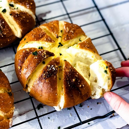 Cream Cheese Garlic Bread Rolls