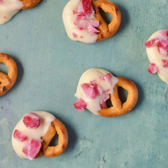 Chocolate Peppermint Pretzels