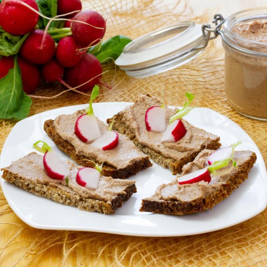 Mushroom and lentil pâté