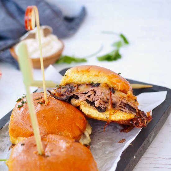 Easy Roast Beef Sliders