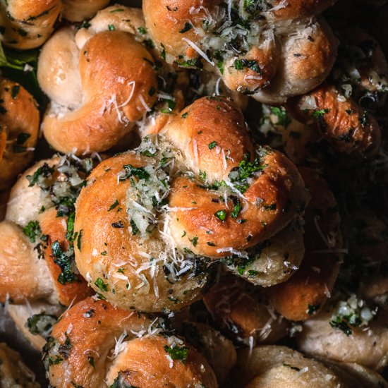 Vegan Garlic Knots