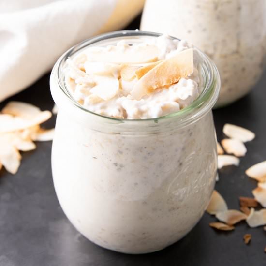 Vanilla Coconut Overnight Oats