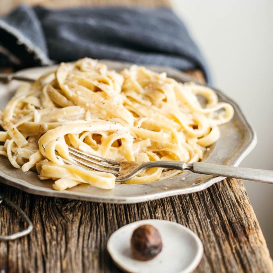 Creamy Coconut Milk Alfredo Sauce