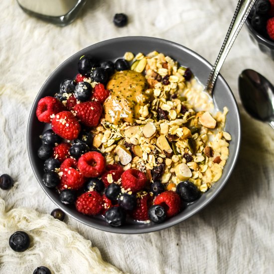 Simple Nuts & Seeds Muesli Cereal