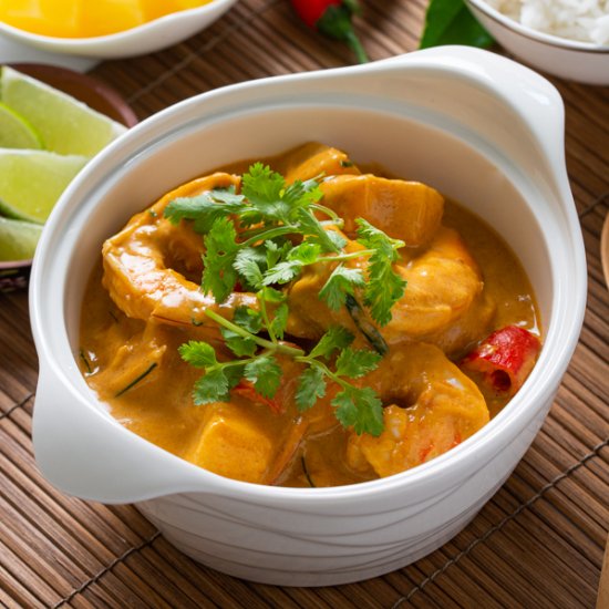 Thai Pineapple Shrimp Curry