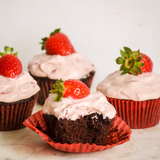 Chocolate Strawberry Cupcakes