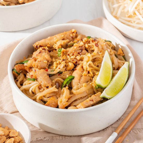 Traditional Chicken Pad Thai