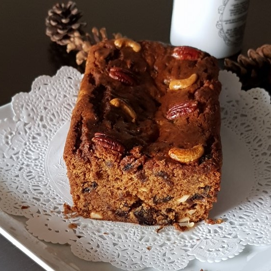 Eggless Christmas Cake