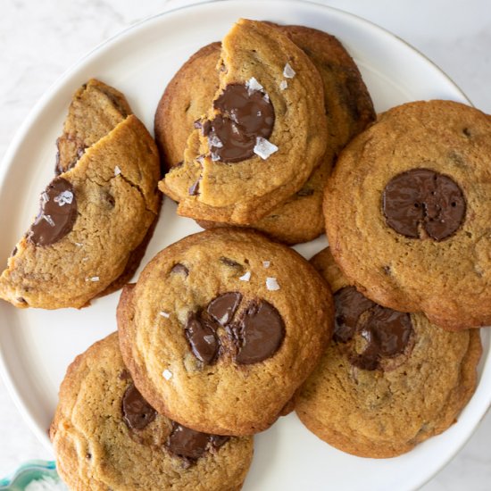 Bakery Style Chocolate Chip Cookies