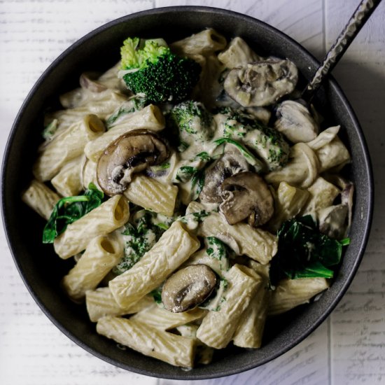 Creamy Vegan Alfredo Pasta