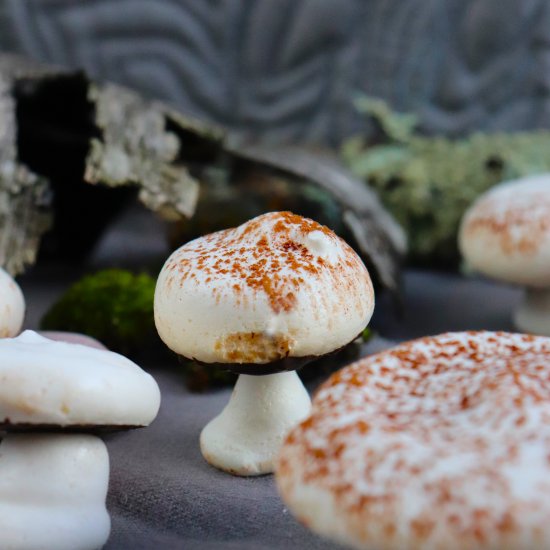 Vegan Meringue Mushrooms