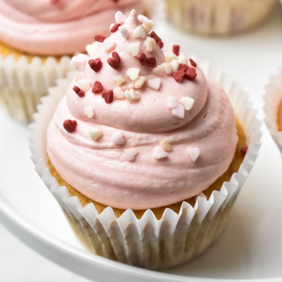 Valentine’s Day Strawberry Cupcakes