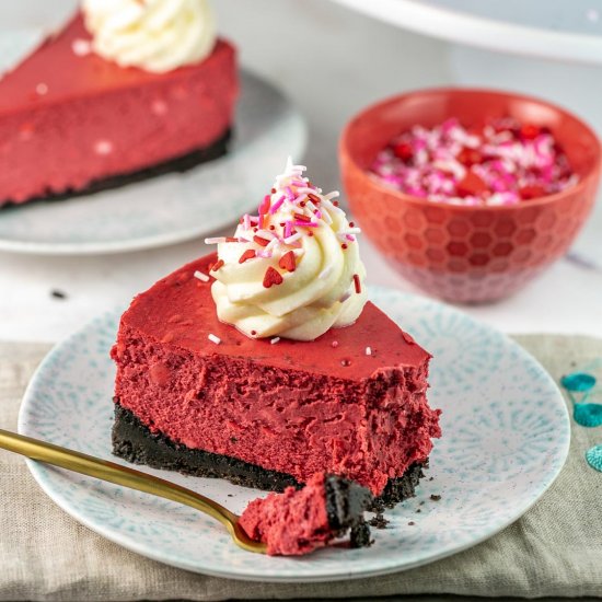 Red Velvet Cheesecake