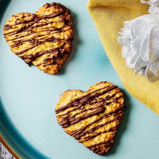 Vegan Oat & Apricot Cookie Hearts