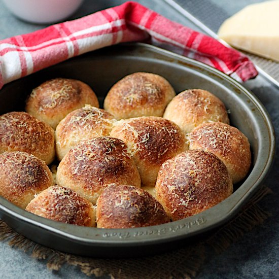 Pull-Apart Stuffed Pizza Rolls