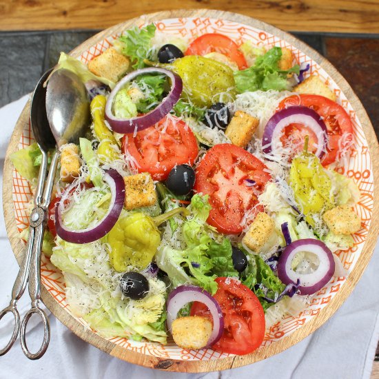 DIY Olive Garden Salad and Dressing