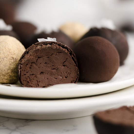 Ultimate Healthy Chocolate Truffles