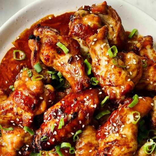 SOY GARLIC CHICKEN WINGS