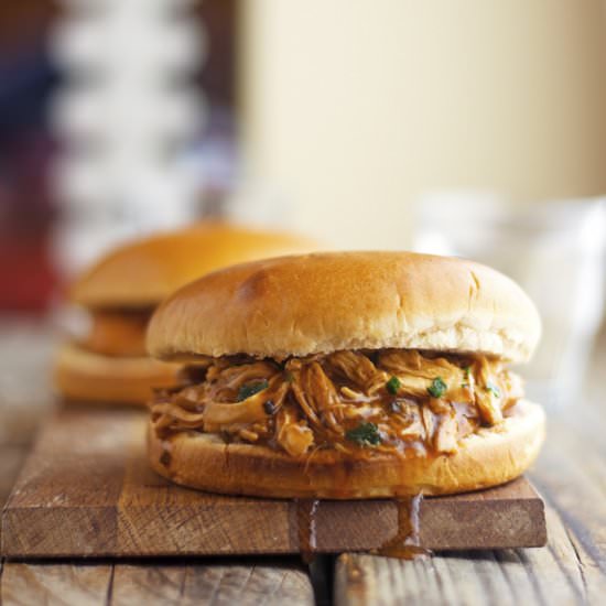 Crock-Pot Barbecue Pulled Chicken