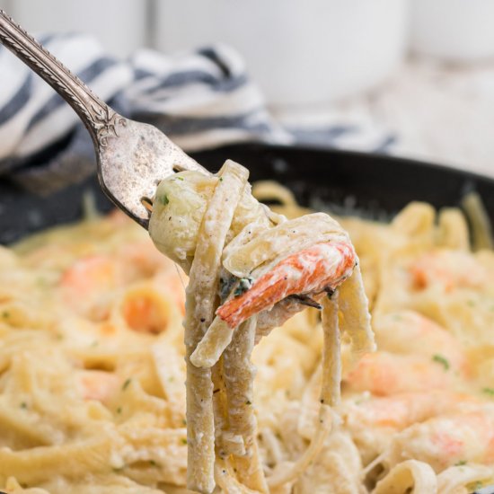 Shrimp Alfredo Bake