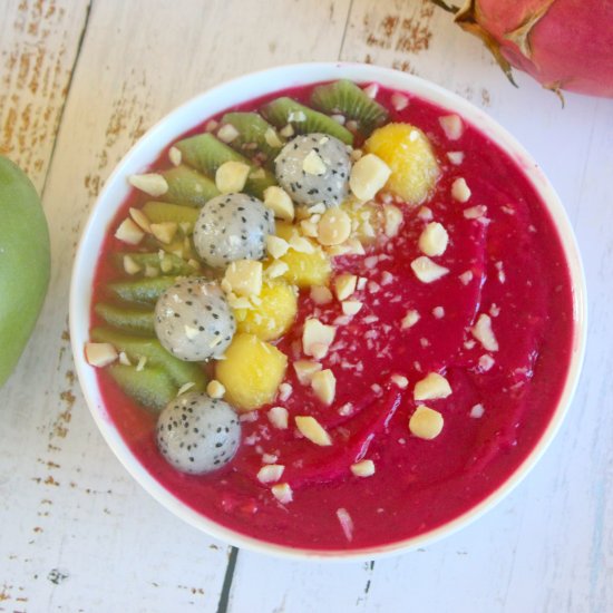 Dragonfruit Smoothie Bowl