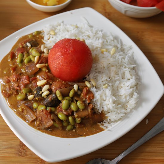 riz’s tomato and soybean curry