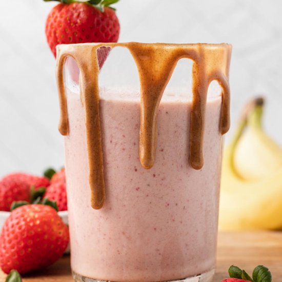 Strawberry Peanut Butter Smoothie