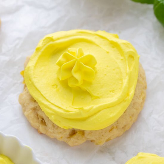 Crumbl pineapple dole whip cookies