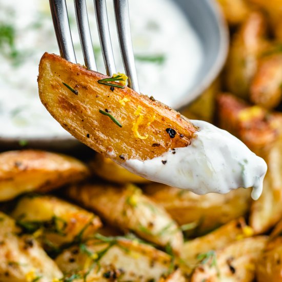 Roasted Greek Potatoes with Lemon T