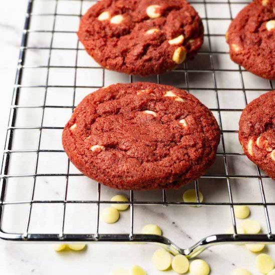 Red velvet cookies