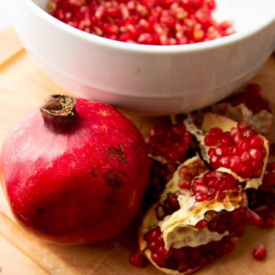 How to Cut a Pomegranate