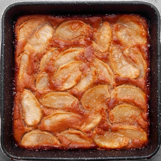 Bisquick Apple Cobbler