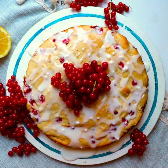 Yeasted Currant Cake