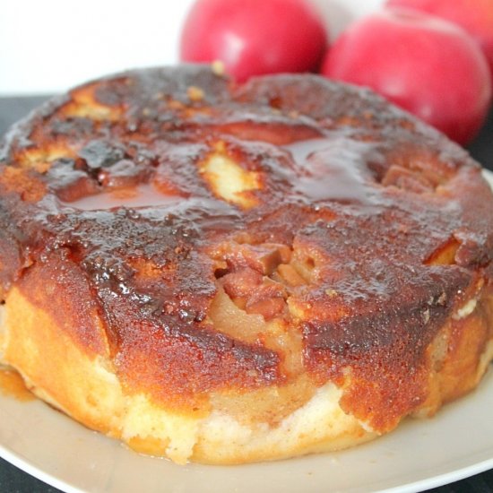 UPSIDE DOWN APPLE CAKE