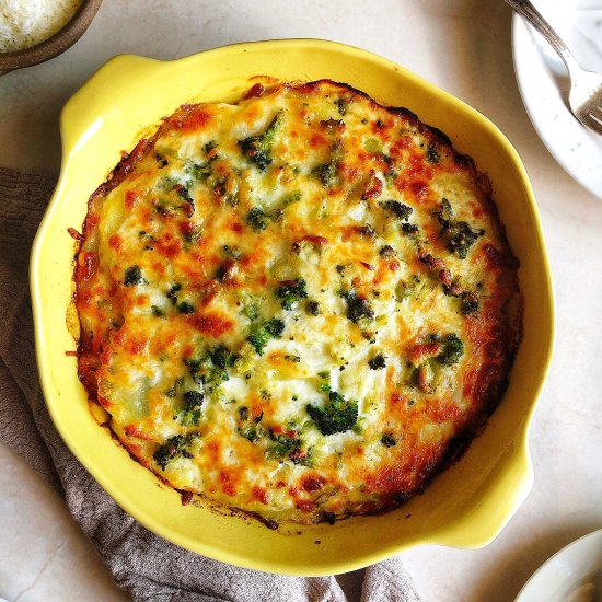 Cheesy broccoli and potato gratin