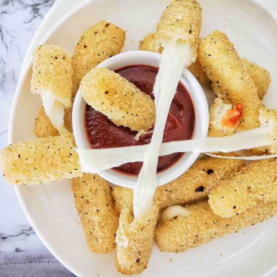 Air Fryer Frozen Mozzarella Sticks