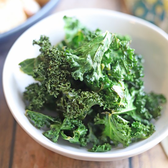 Air fryer kale chips