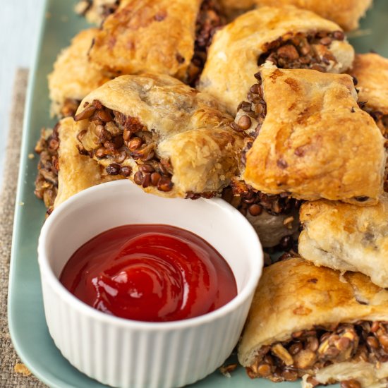 Vegetarian lentil sausage rolls