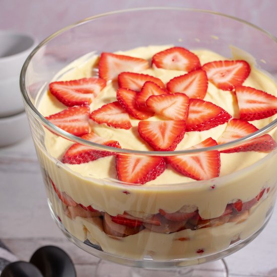 Best Strawberry Banana Pudding