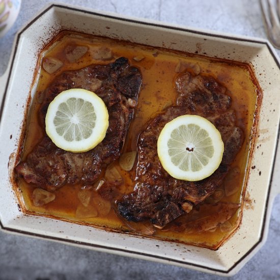 Roasted pork chops with lemon