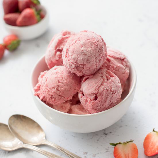 Strawberry Cream Cheese Ice Cream