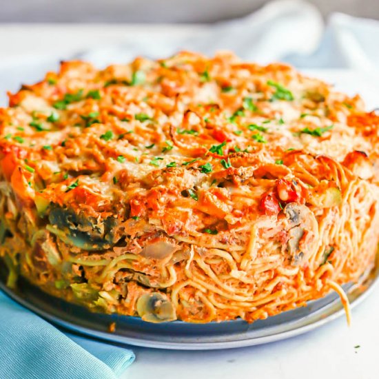 Chicken and veggie spaghetti pie