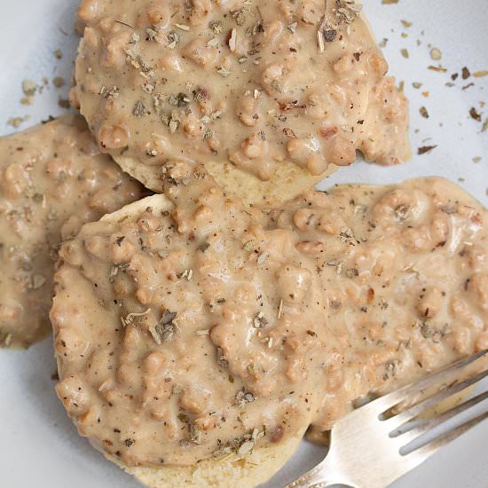 Creamy Vegan Sausage Gravy