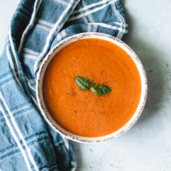 Creamy White Bean & Tomato Soup