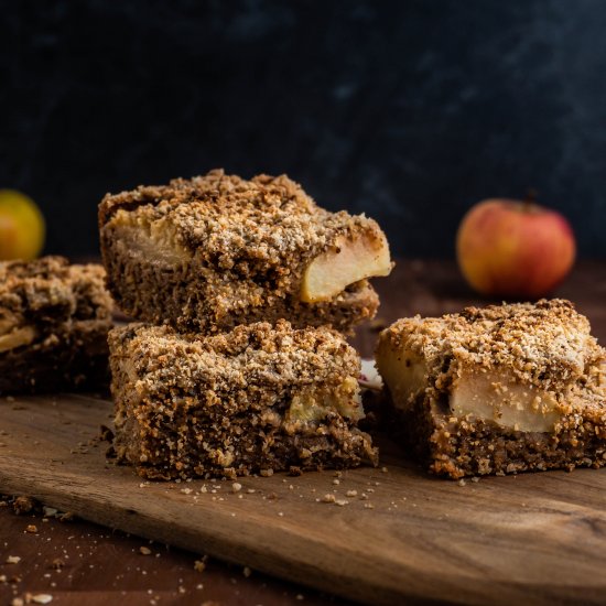 Apple Crumble Cake