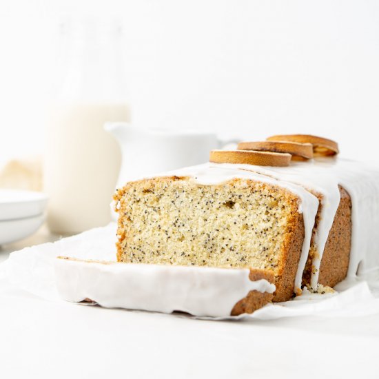 Vegan Lemon Poppy Seed Cake