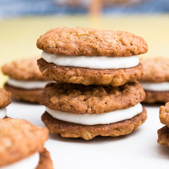 Easy Homemade Oatmeal Cream Pies