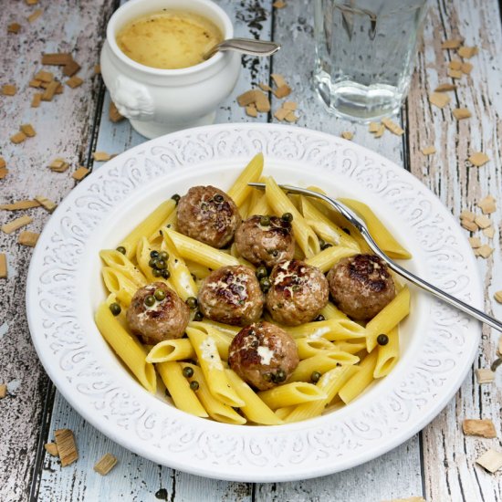 Creamy penne with meatballs