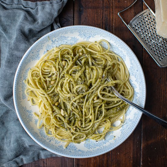 Easy (real) pesto pasta