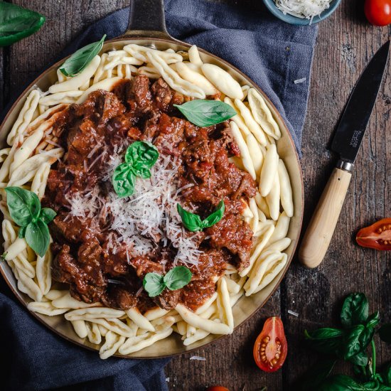 Slow-Cooked Beef and Red Wine Ragu